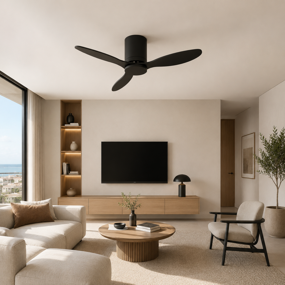 Ventilateur de plafond Axiolog bois naturel, vue rapprochée