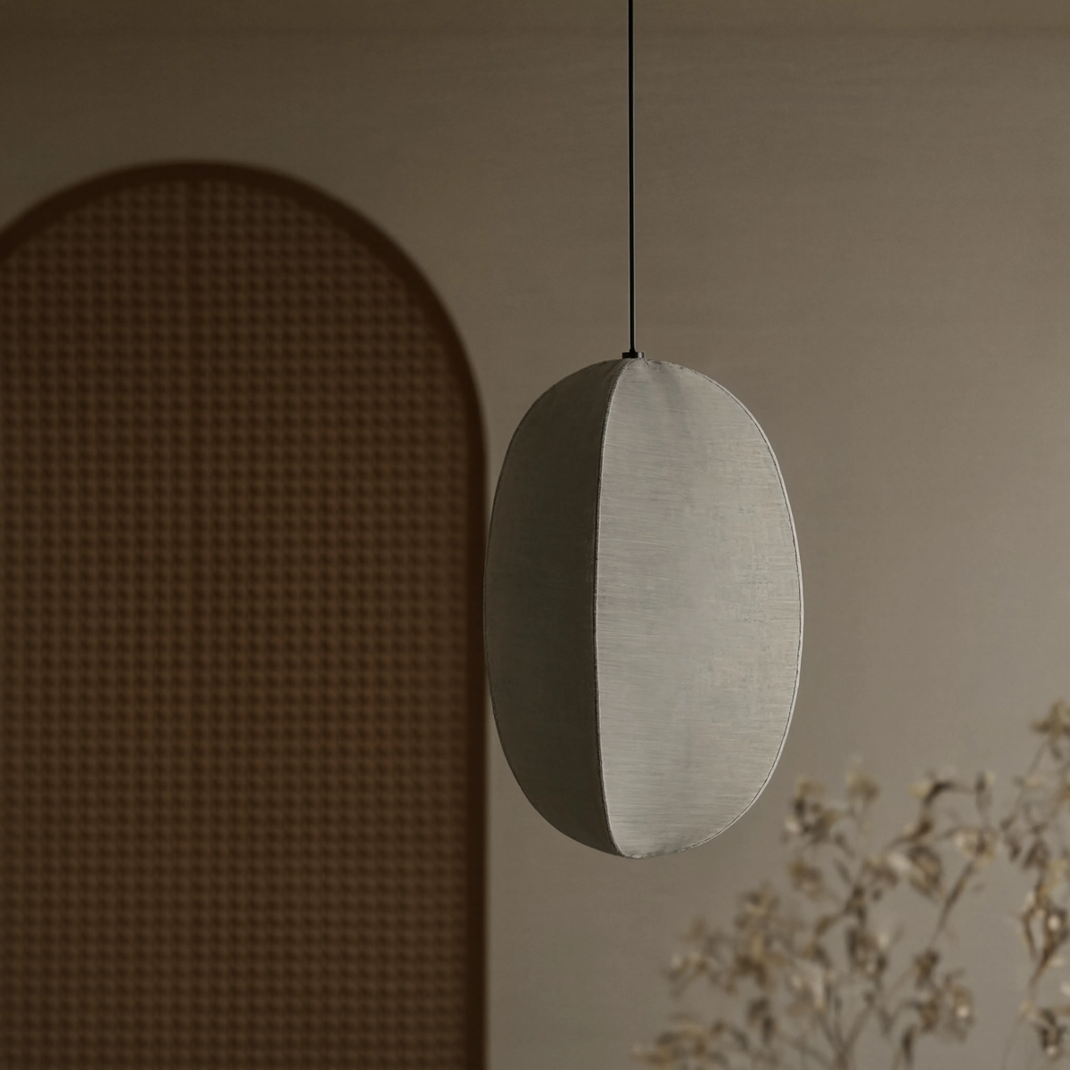 Suspension japonaise ovale en tissu texturé, vue teintée