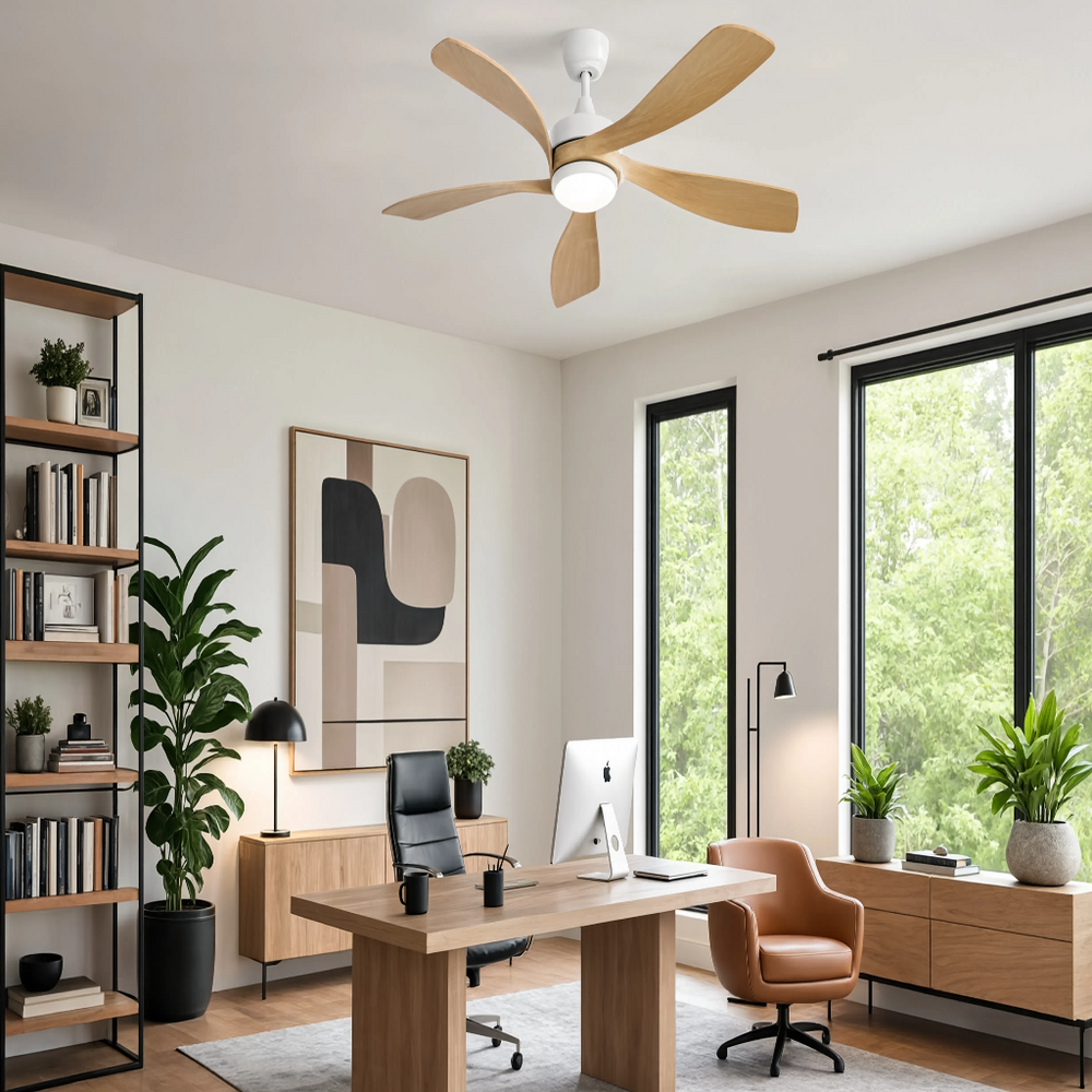Ventilateur de plafond Éole bois clair LED, bureau design