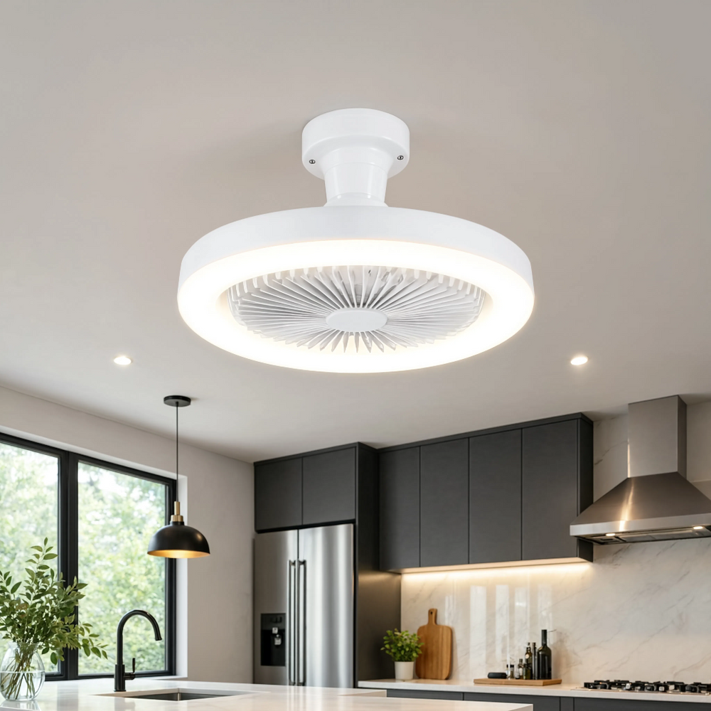 Ampoule ventilateur Levanto 3-en-1 LED, installée en cuisine