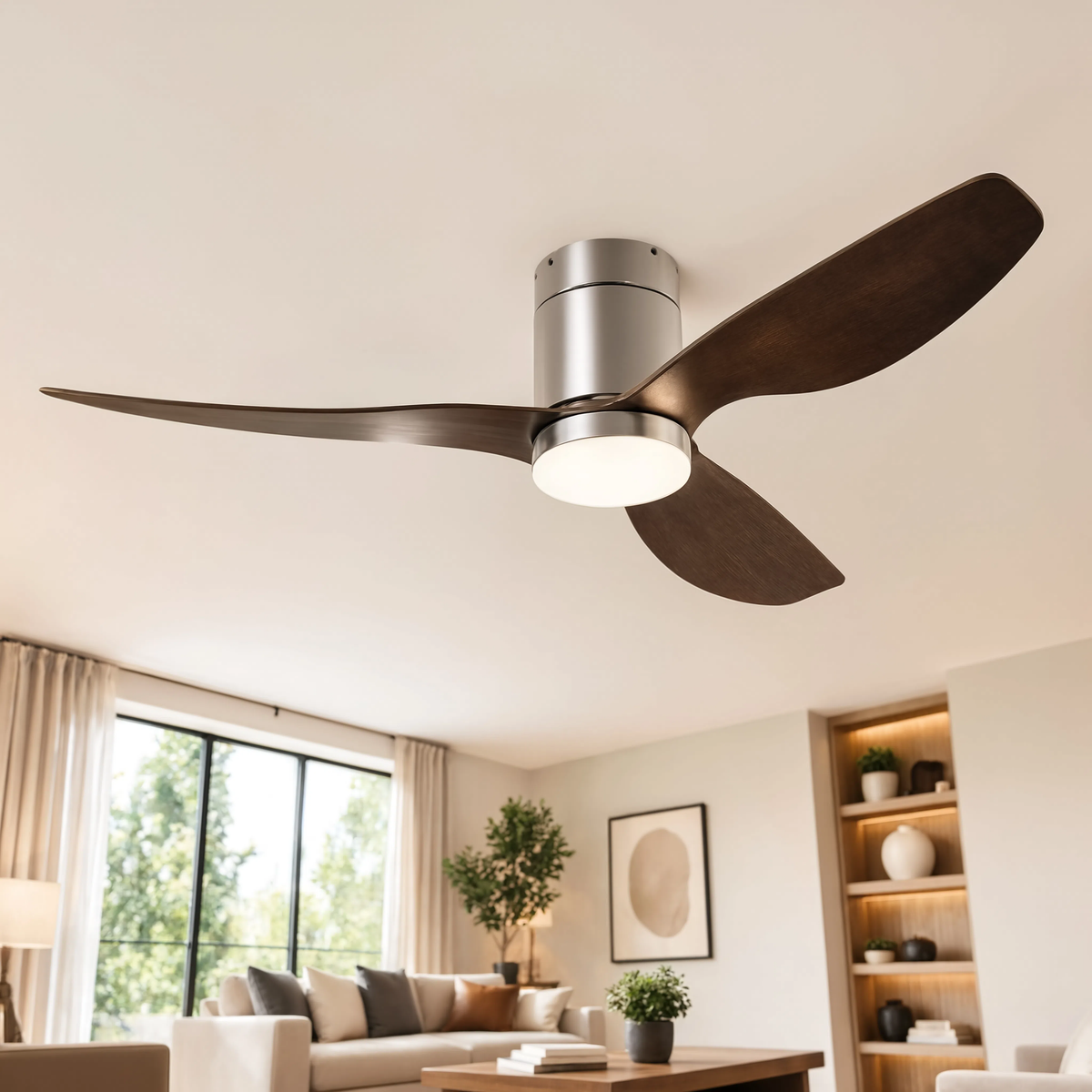 Ventilateur de plafond Syracus finition nickel et noyer, en intérieur